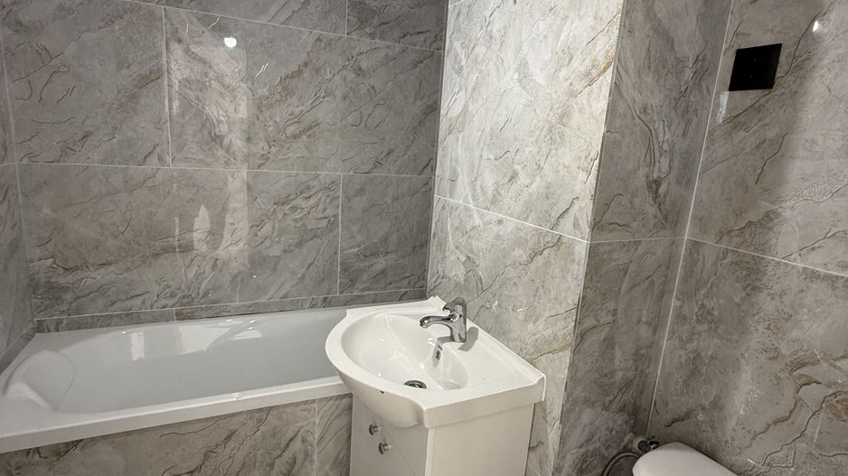 Apartament 3 camere renovat ca la carte zona OMV Campina - Poză 12