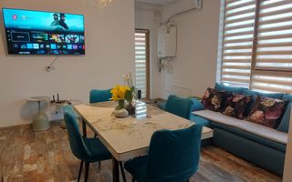 Apartament modern 3 camere 70 mp utili parcare privata zona Selimbar - Poză 1