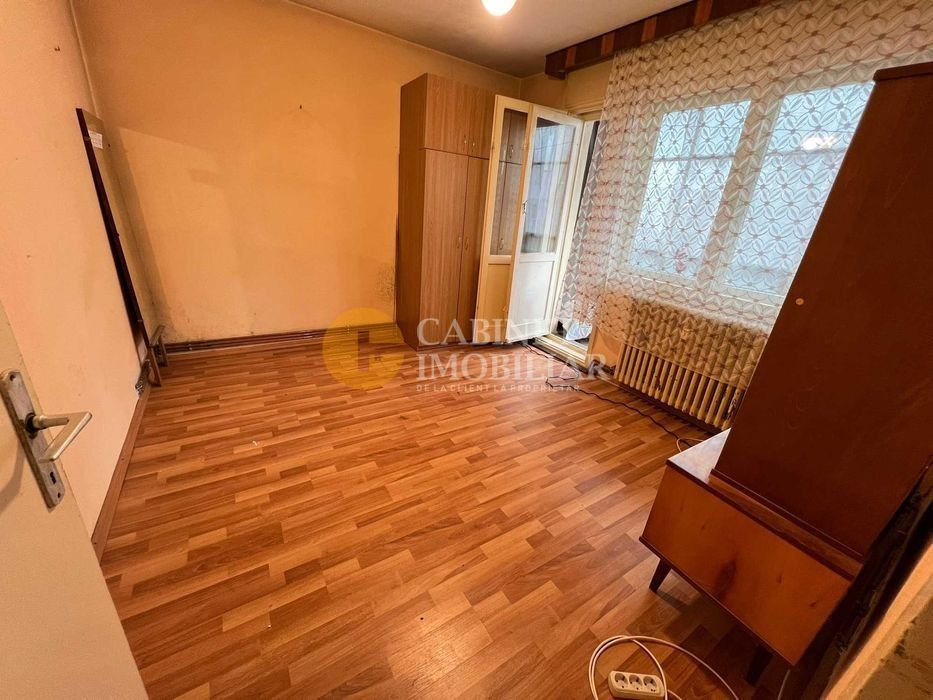TATARASI -2 CAMERE- 54MP- ETAJ 2- LA BULEVARD - Poză 1