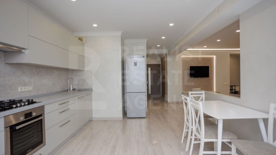 Spre vînzare apartament spațios, 2 dormitoare și living, sec. Botanica - Poză 15