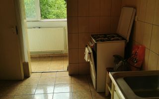 Apartament decomandat, 2 camere,  zona Vasile Aron - Poză 3
