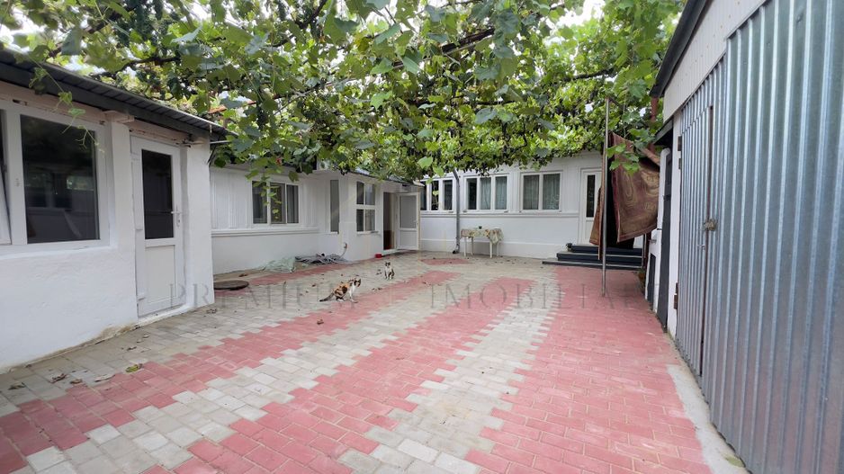 Casă de vânzare în Sat Catolic - Poză 1