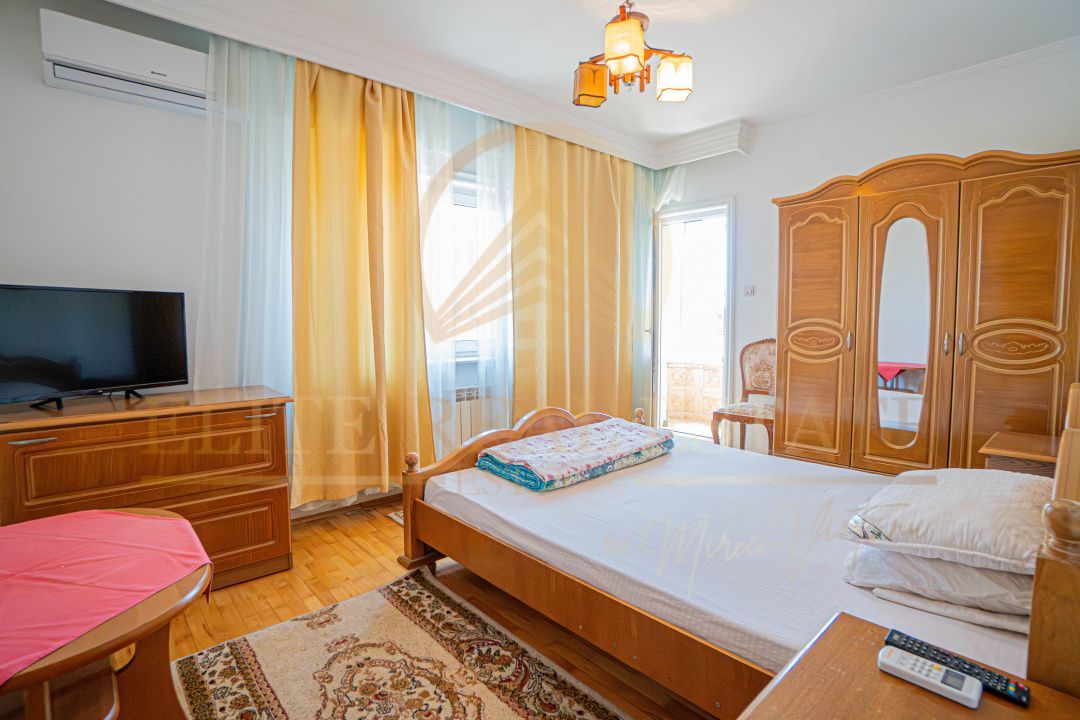 Apartament spațios cu 3 camere, 2 băi și 3 balcoane – zona FAR, bloc 2003 - Poză 5