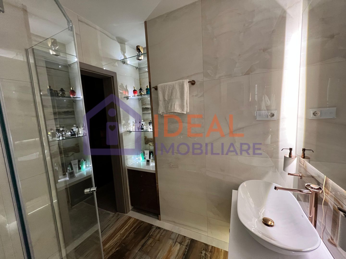 Casa Individuala Moderna Ultrafinisata, in Selimbar - Poză 17