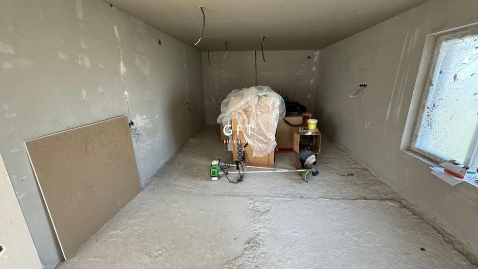 Casa de vanzare la Orheiul Bistritei si teren de 24 de ari - Poză 3