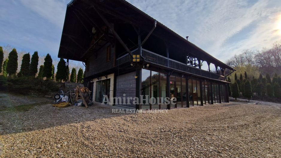 Casa din lemn D+P+M de 400 mp utili si teren 3.000 mp zona Faget - Poză 1