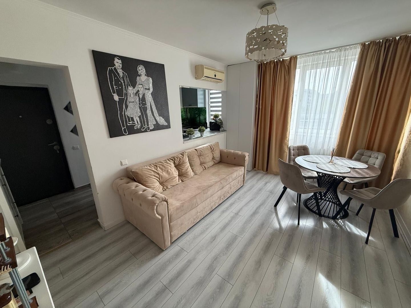 De vanzare apartament 4 camere Drumul Taberei - Poză 1