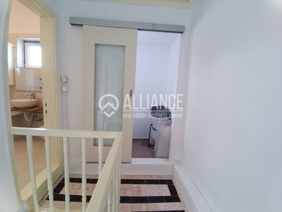 CENTRU SALA SPORTURILOR(COD03)- Casa interbelica si curte generoasa ! - Poză 7