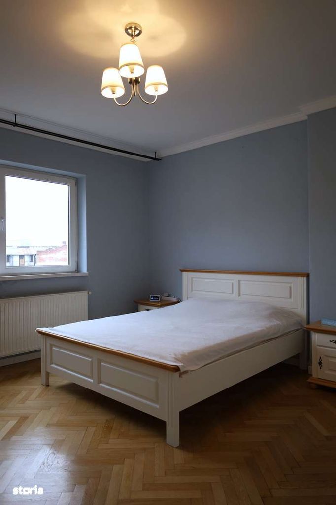 Apartament 3 camere 94 mp, Ultracentral, centrala proprie, bloc fără risc - Poză 1