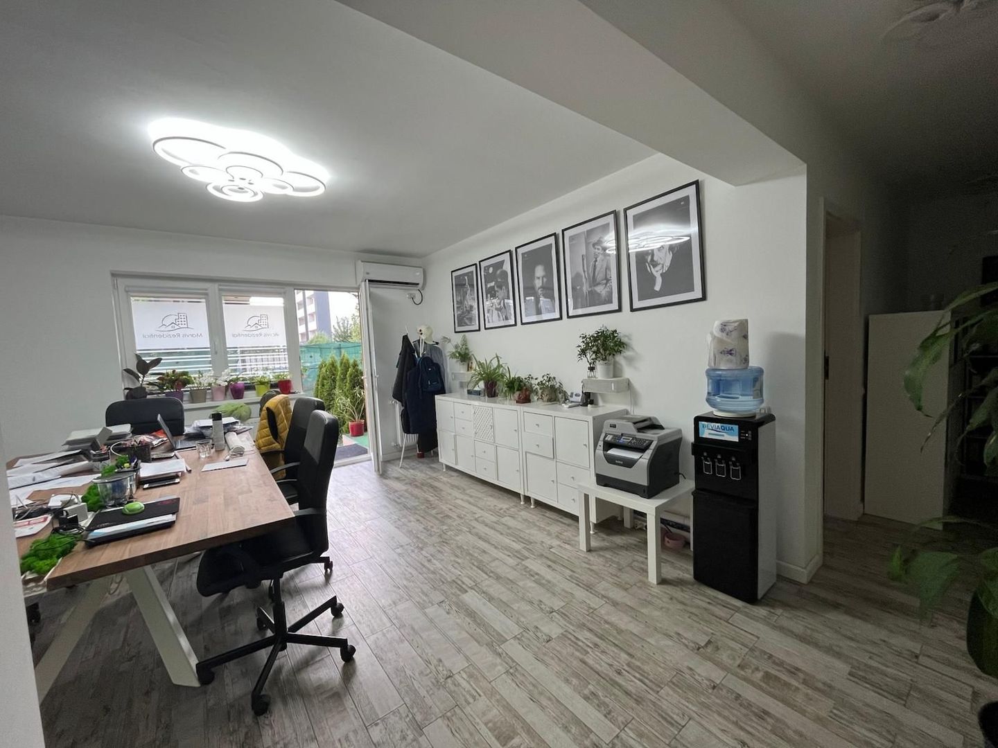 Birou shared (coworking)cu grădină, terasă si parcare proprie - Poză 7