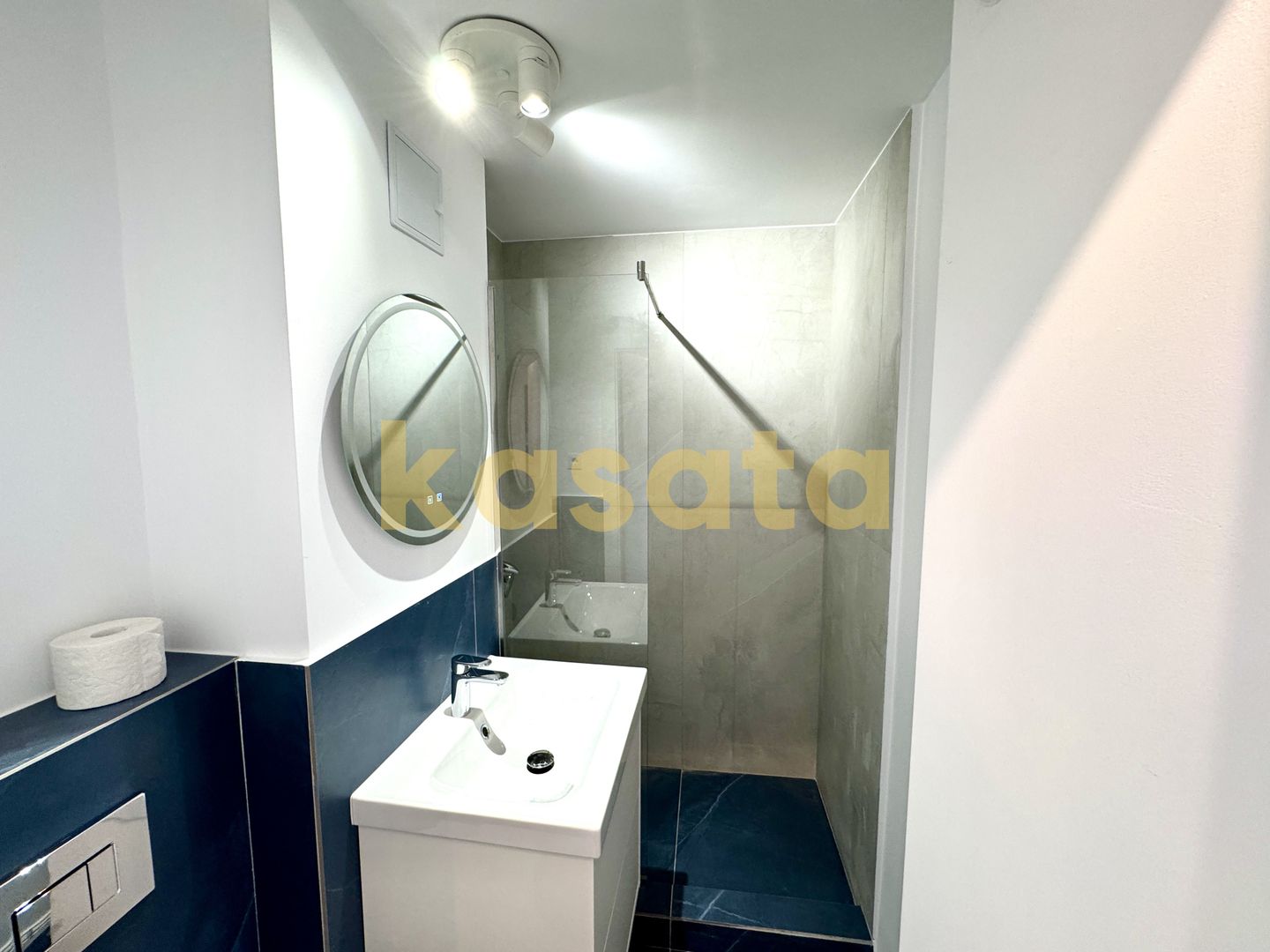 Titulescu - Victoriei - De vanzare apartament cu 2 camere renovat - Poză 12