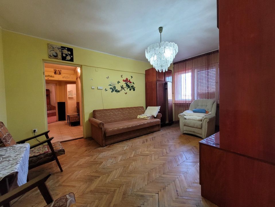 De Vânzare apartament 3 camere Micro 16 - Poză 5