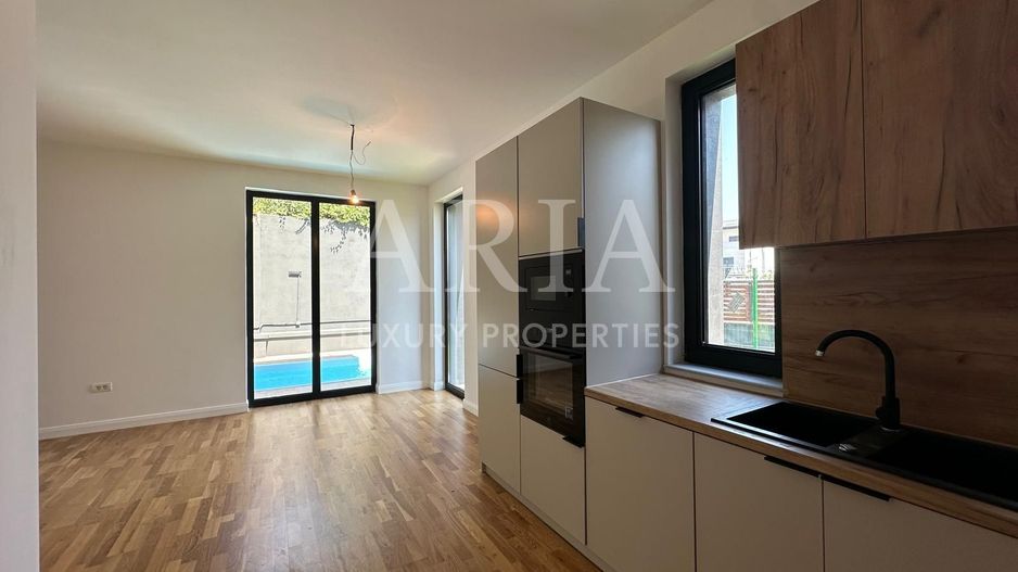 VILLA FIRST RENT – GARAJ - GATED COMPLEX - Poză 5