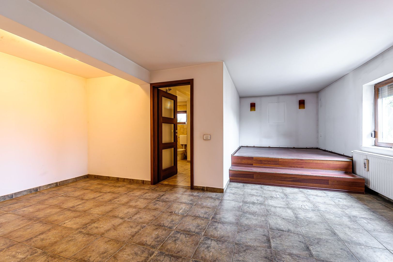 Imobil spațiu comercial și 11 apartamente - Poză 7