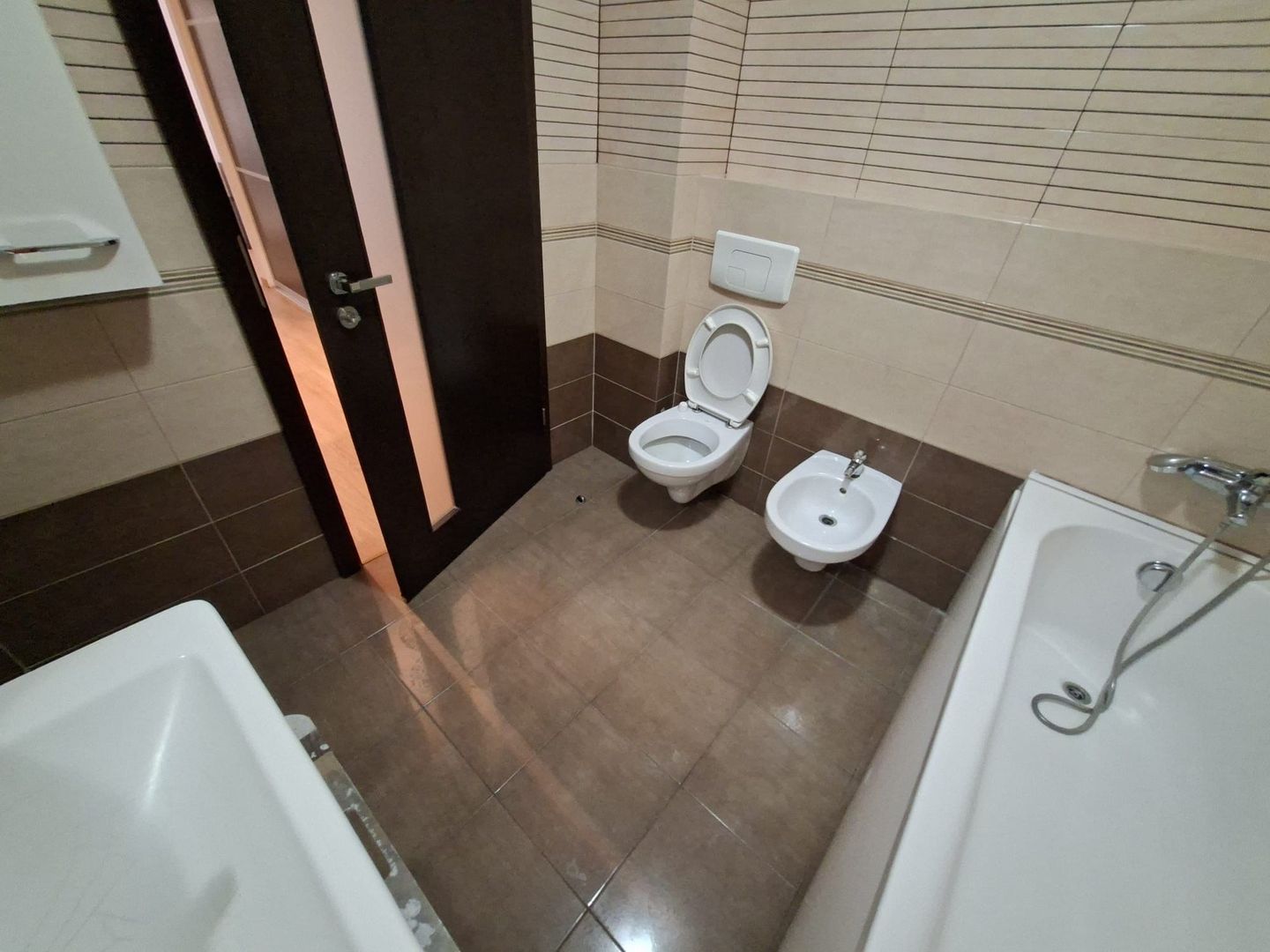 Spațios 4 camere, zona Braytim - Poză 11