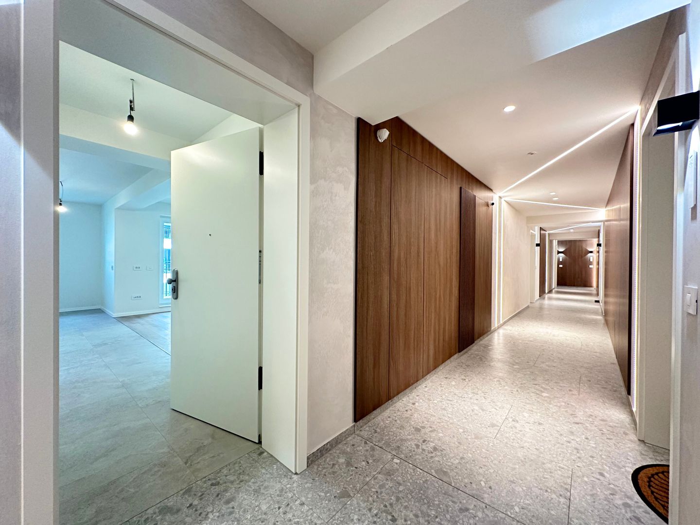 Apartament de lux 2 camere nelocuit Zona Coresi Kasper - Poză 24
