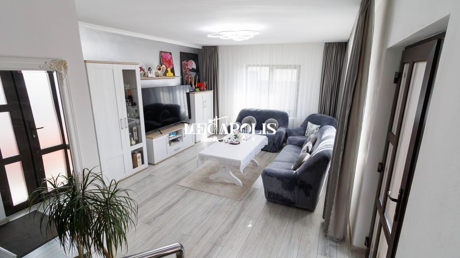 Casă spațioasă 4 dormitoare Sânpetru, 500 mp teren, mobilată complet - Poză 8