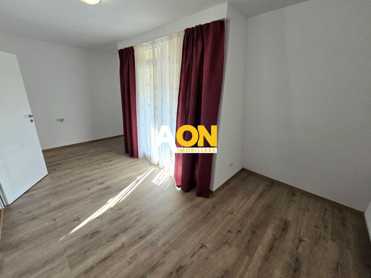 Casă Înșiruită, Construcție Nouă, 4 Camere, Zona Bărăbanț - Poză 11