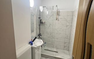 VANDUT ! Garsoniera  Metrou Dristor renovata complet - Poză 6