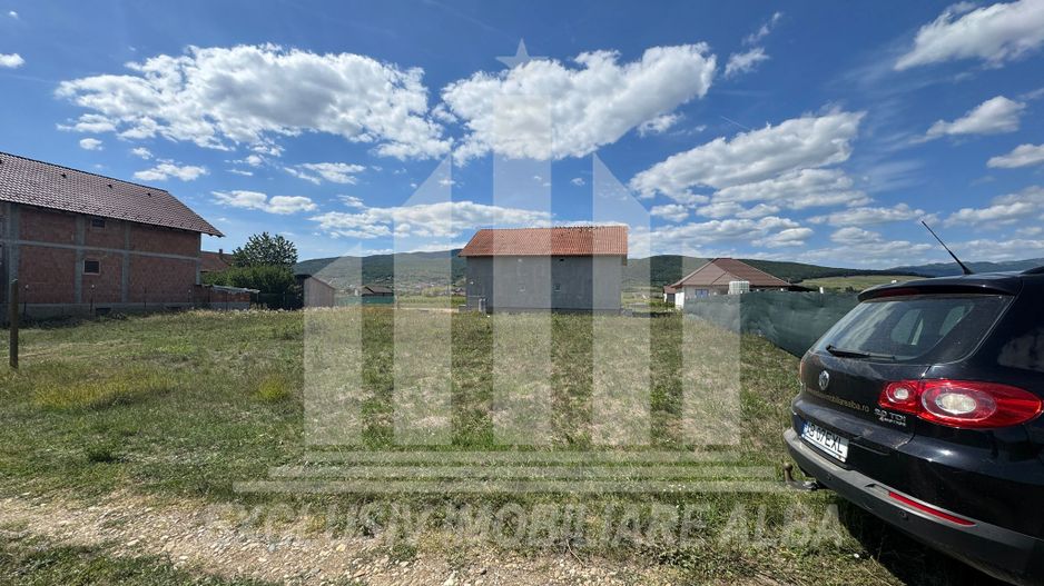 Teren intravilan | 435 mp | 15 ml deschidere | Micesti - Poză 5