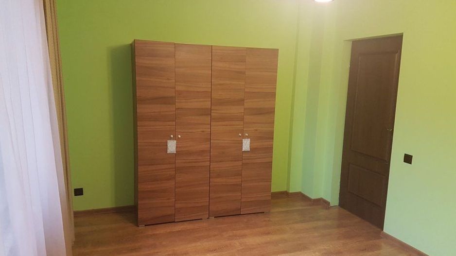Închiriez apartament in vila - Poză 5