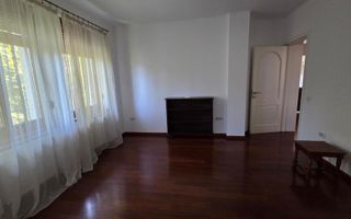 Apartament  in vila Pangratti // Televiziune - Poză 4