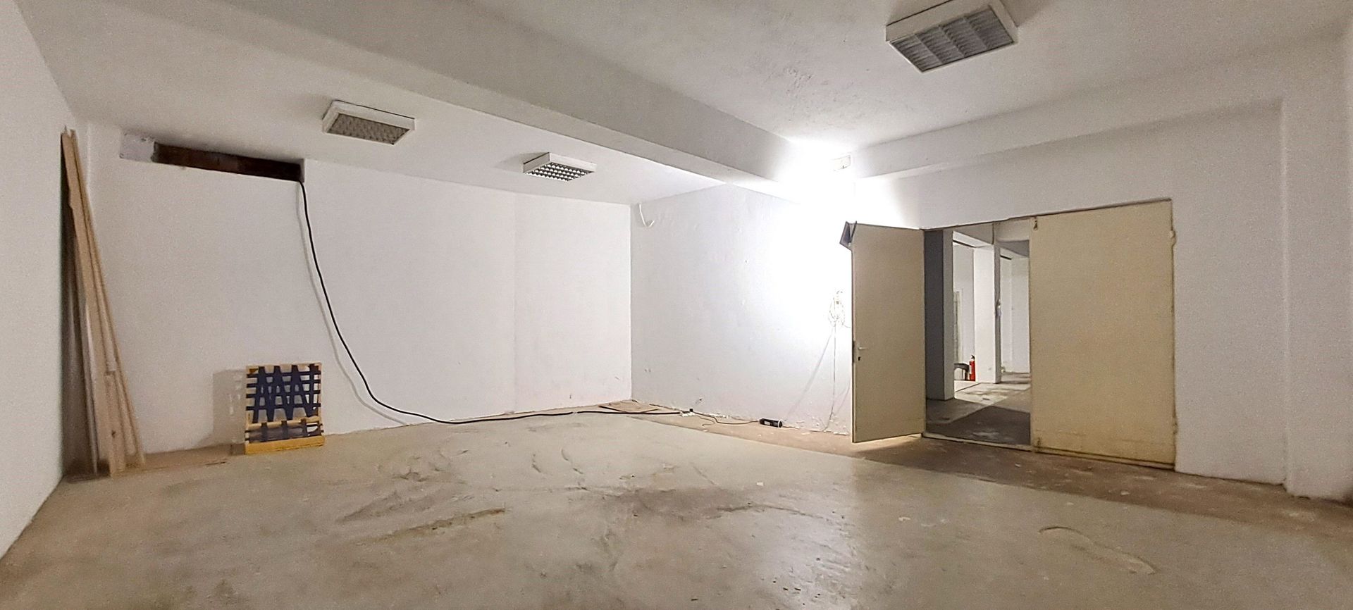 De inchiriat 125 mpu spatiu DEPOZITARE / DISTRIBUTIE - Poză 5