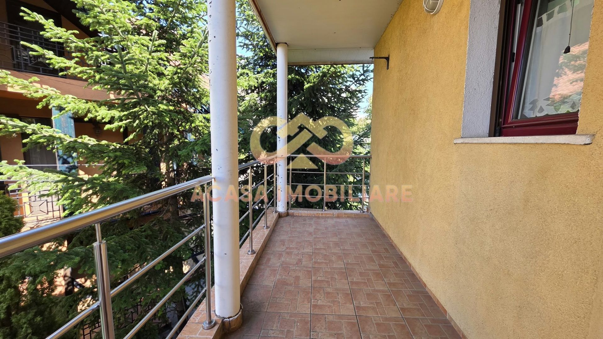 VILĂ SPAȚIOASĂ ÎN TĂTĂRAȘI | 450 MP | CURTE 400 MP - Poză 7