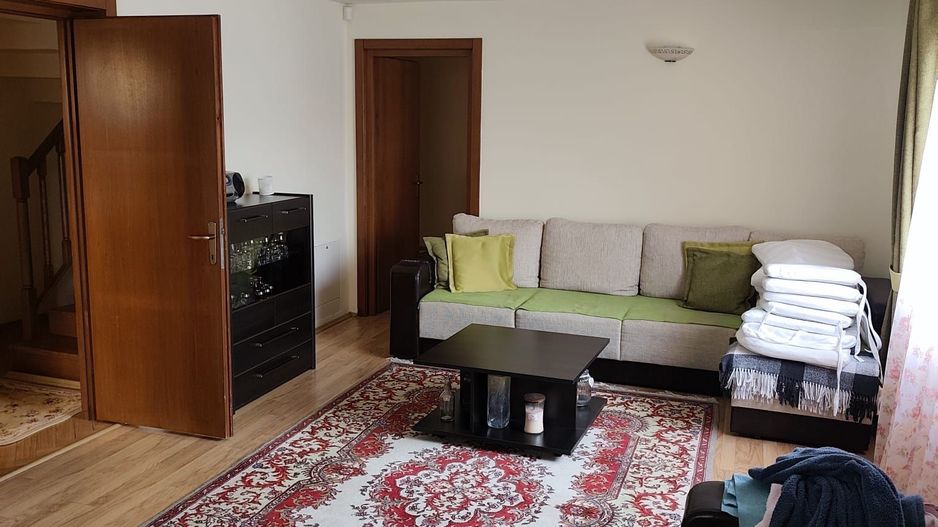 CASA FAMILIALA ZONA LIVEZENI ( cartierul Orizontului ) - Poză 10