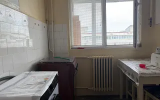 Apartament luminos cu doua camere, 1 mai - Poză 11