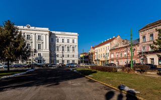 Clădire ultracentrală Arad | lângă Teatru | NU este Monument! - Poză 3
