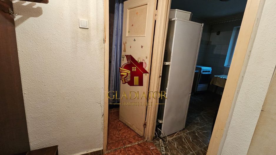 Apartament 2 camere Tudor Vladimirescu Tatarasi strada Ciurchi nu rata - Poză 6