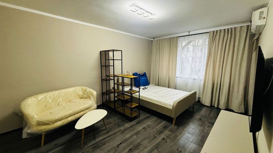 Garsoniera moderna de inchiriat Drumul Taberei | Metrou - Poză 1