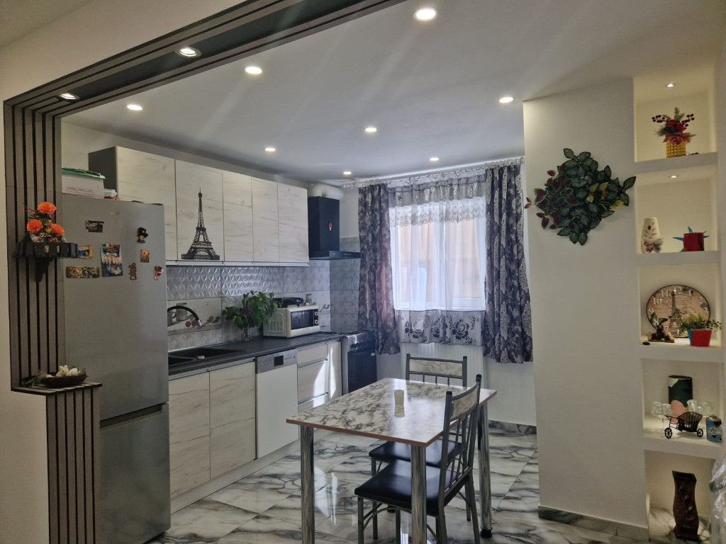 Vand apartament la cheie full - Poză 5