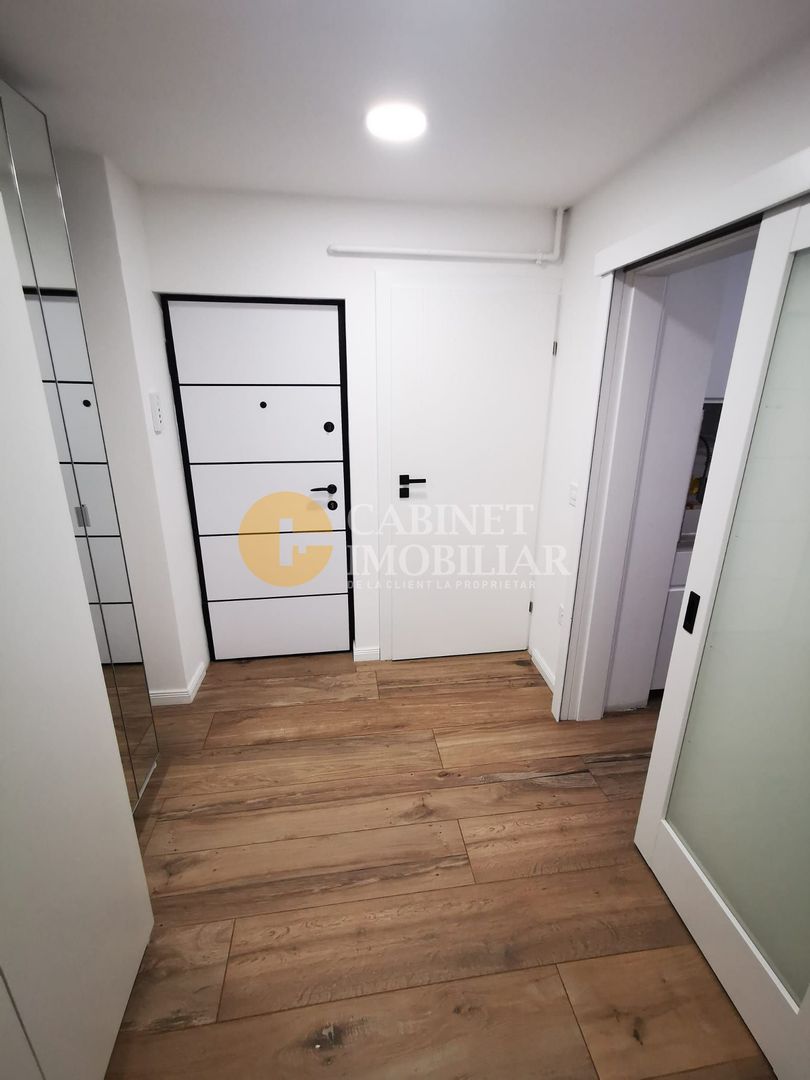 4 camere decomandat, renovat complet – Nicolina 1, prima statie - Poză 3