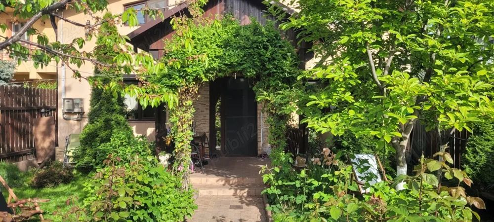 Casa de vanzare cartier 23 August Negociabil - Poză 1