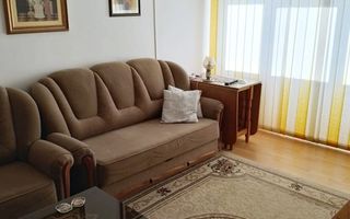 Apartament cu 3 camere, decomandat, zona Republicii - Poză 1