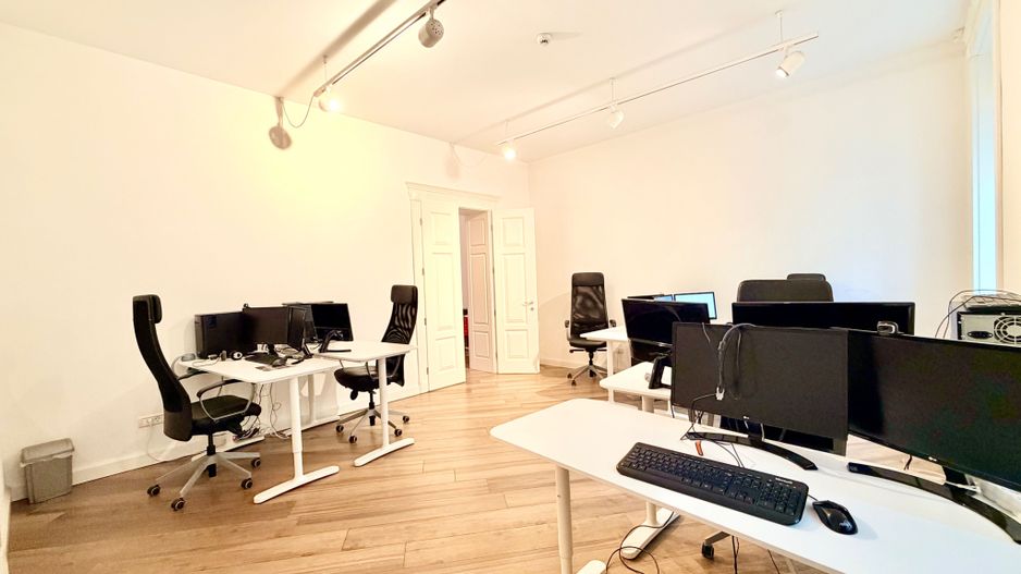 Spațiu Birou - Imobil istoric complet renovat - Poză 12