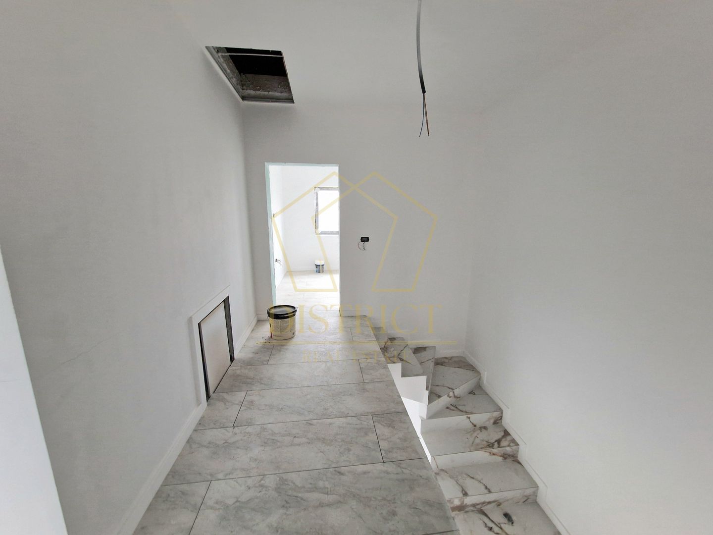 Duplex spatios cu 5 camere | Mosnita Noua - Poză 9