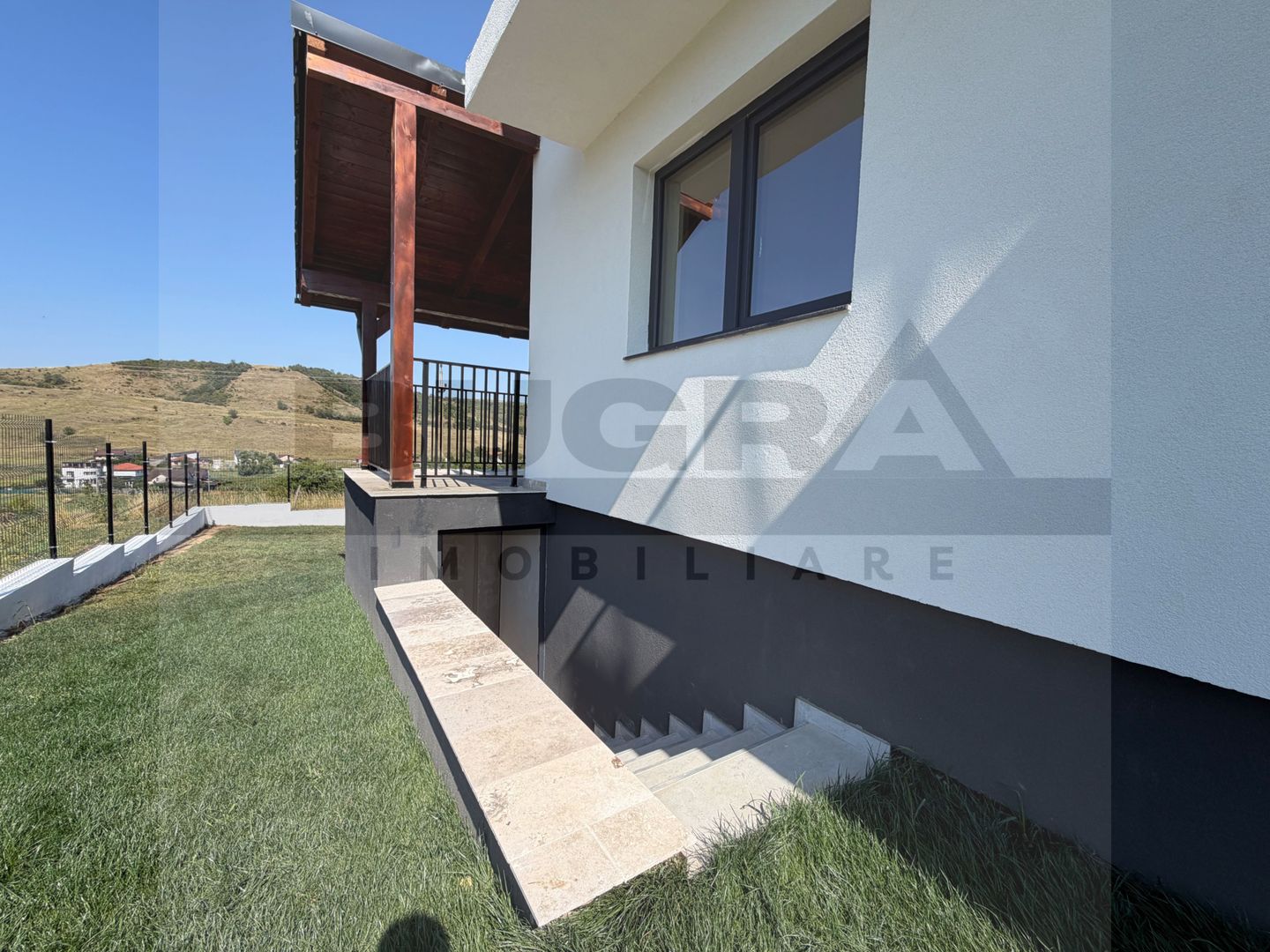Casa individuala de 120mp, teren 500mp, finisata modern, zona Chinteni - Poză 3
