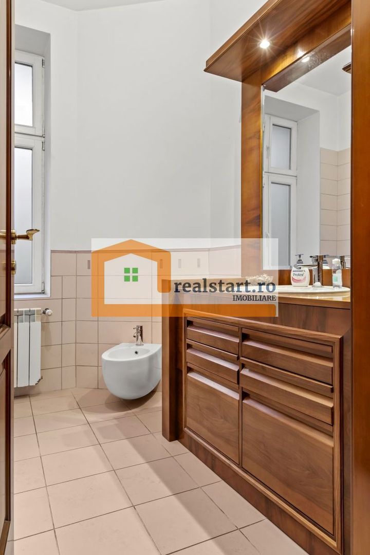 Ultracentral, ideal investitie, spatii birouri sau rezidenta, mixt - Poză 44