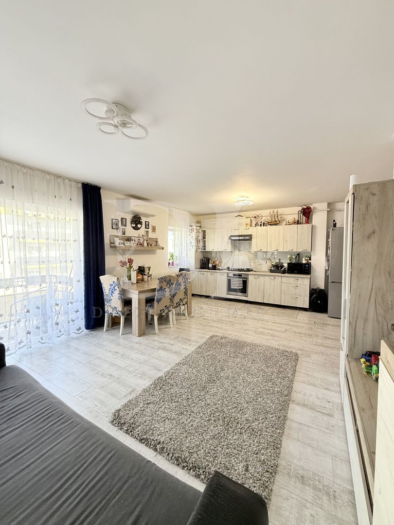 Apartament la cheie / etaj intermediar / Zona Eroilor - Poză 3