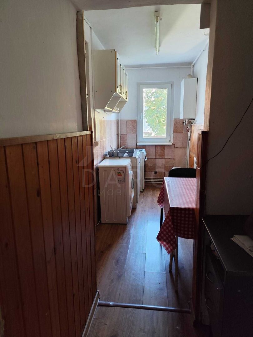 Inchiriez apartement 3 camere Targu Mures - Poză 2