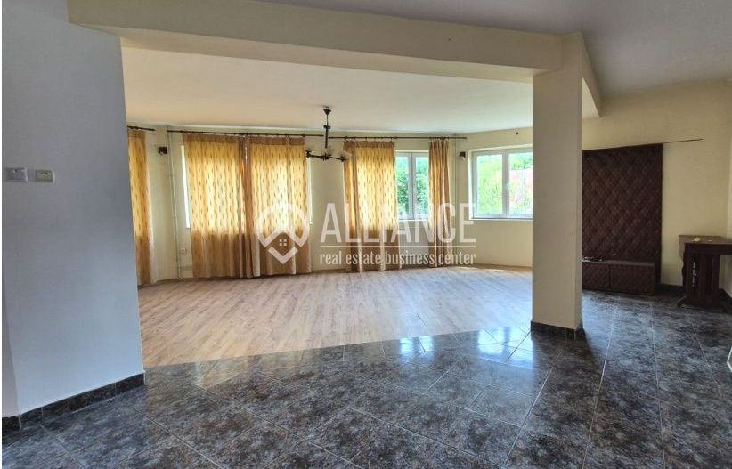 TECHIRGHIOL (COD 02)-  Vilă 10 camere ultracentrala - Poză 12