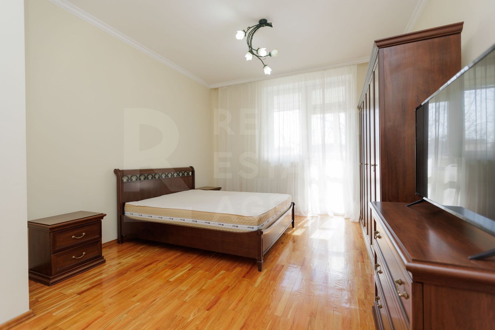 Chirie, apartament, 3 camere, str. 31 August 1989, Centru - Poză 9