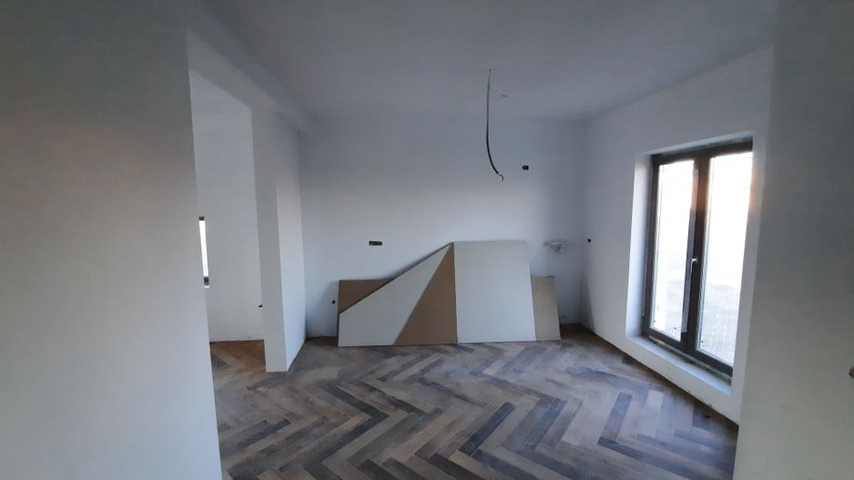 Duplex luminos si bine compartimentat - Poză 31