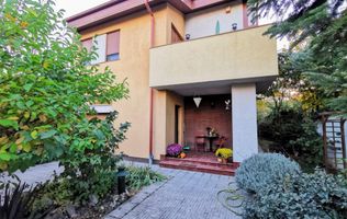 Casă spațioasă și elegantă în Dămăroaia- Jiului- Izbiceni- Comision 0%