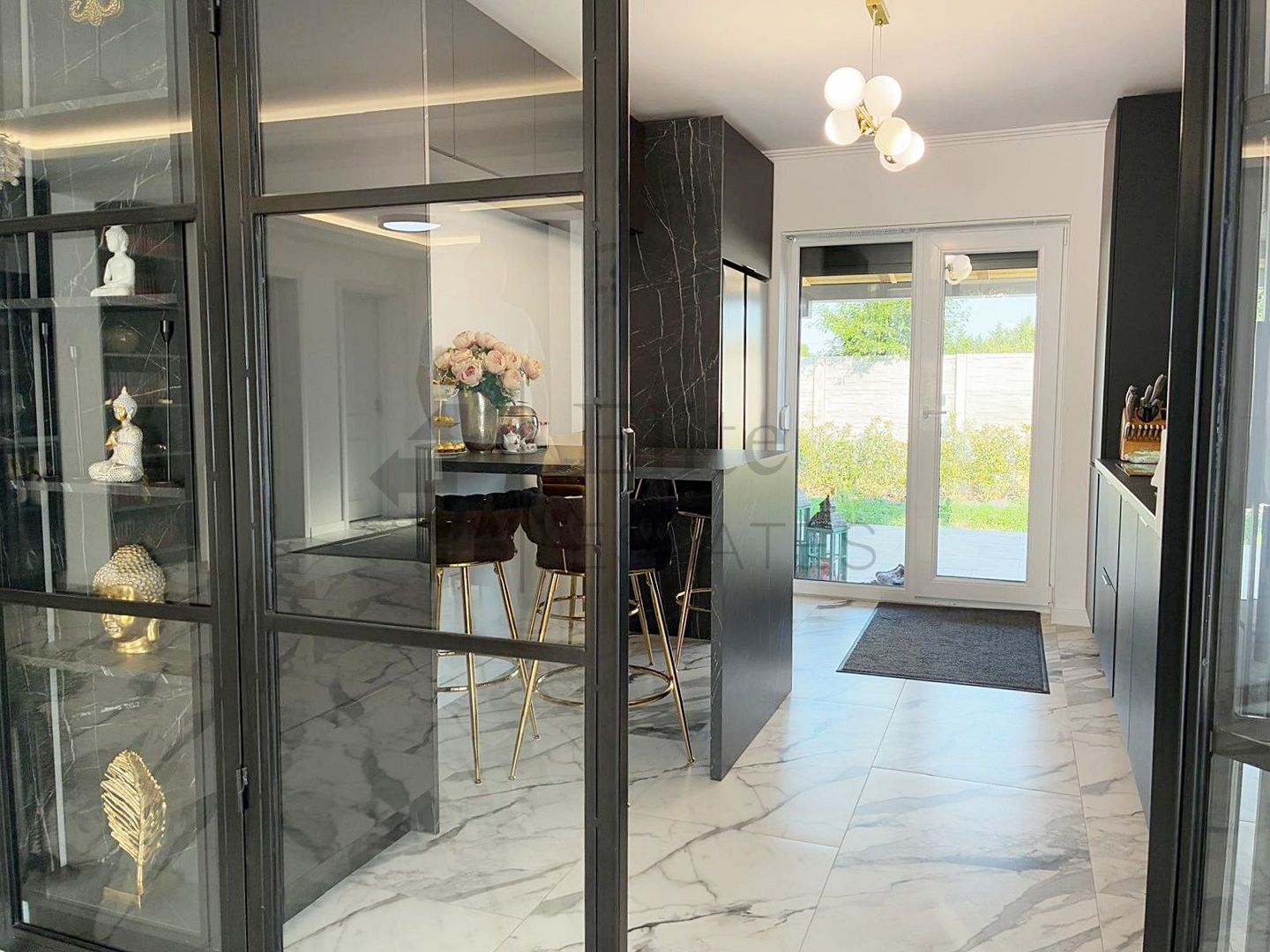 Casa premium cu 4 camere in Cartierul Episcopia din Oradea - Poză 4