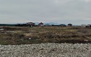 Teren intravilan in suprafata de 644 mp in Sanpetru pret 37000 euro
