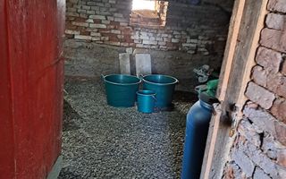 Casă cu teren generos | 18 km de Sibiu | 2400 mp teren | Anexe& Construcție noua - Poză 15